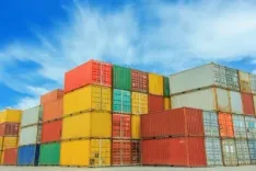 How is India’s export sector thriving despite geopolitical tensions?