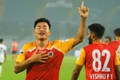 ISL 2024-25: Momentum-fueled Jamshedpur, East Bengal set to clash in Kolkata