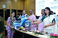 क्या झारखंड के सीएम हेमंत ने 975 शिक्षकों को नियुक्ति पत्र सौंपे?