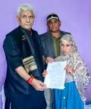 Did J&K L-G Manoj Sinha Meet the Family of Terror Victim Aadil Hussain?