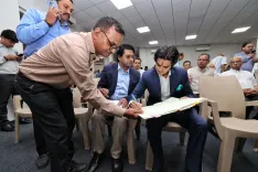 Did Jyotiraditya Scindia's son Mahanaryaman pray at Indore temple before taking charge of MPCA?