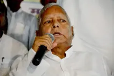 लालू यादव की बढ़ी मुश्किलें, राज्य अनुसूचित जाति आयोग ने भेजा नोटिस, 15 दिनों में मांगा जवाब