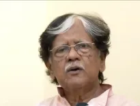 क्या आपातकाल के तहत लोकतंत्र में अभिव्यक्ति की स्वतंत्रता पर प्रतिबंध स्वीकार्य है?