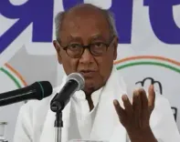 क्या मध्य प्रदेश के धार्मिक जुलूसों में हथियारों का प्रदर्शन बढ़ रहा है? : दिग्विजय सिंह