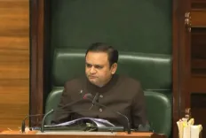 Did the Maha Speaker Direct the Fadnavis Government to Present the Cancer Van Purchase Inquiry Report by the Monsoon Session's Conclusion?