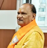 क्या महाराष्ट्र में भाषा का मुद्दा ठाकरे परिवार की राजनीतिक जमीन तलाशने की कोशिश है?
