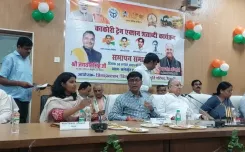 क्या मैनपुरी में काकोरी ट्रेन एक्शन शताब्दी कार्यक्रम का आयोजन हुआ?