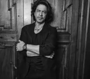 Is Mamata Banerjee Concerned About Shah Rukh Khan's Injury?