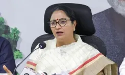 Who was arrested for threatening Delhi CM Rekha Gupta?