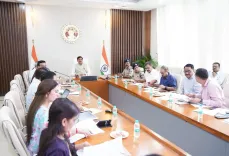 What Actions Did MP CM Take to Address Flood Relief and Fertiliser Distribution?