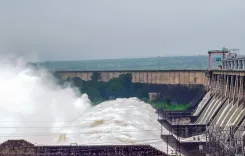 How are MP and Rajasthan Modernizing Historic Hydel Stations?