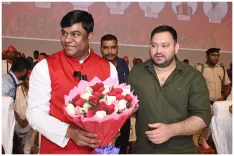 How Did Mukesh Sahani and Tejashwi Yadav Honor Phoolan Devi in Patna?
