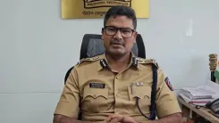 क्या मुंबई में कुशीनगर एक्सप्रेस के शौचालय में तीन साल के बच्चे का शव मिला?