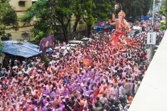 क्या मुंबई के लालबागचा राजा के विसर्जन में चोरी की वारदातें बढ़ गईं?
