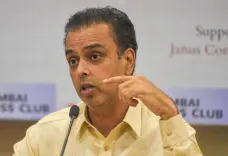 क्या मिलिंद देवड़ा ने मुंबई में हो रहे प्रदर्शनों को लेकर चिंता जताई?