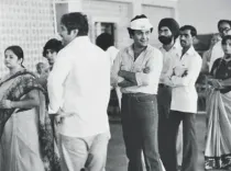 Did Neetu Kapoor Just Share a Rare Photo of Rishi Kapoor from the 1984 General Elections?