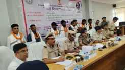 Why Did Nine Ultras Surrender with a Cache of Weapons in Jharkhand?