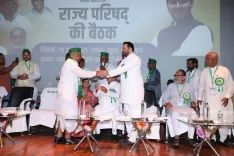 क्या नीतीश भाजपा की गोद में हैं, इसलिए 20 साल से मुख्यमंत्री बने हैं? : मंगनीलाल मंडल