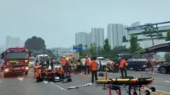 One dead in 14-car pileup on icy highway in South Korea