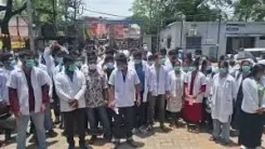 क्या पलामू के मेडिकल कॉलेज में जूनियर डॉक्टरों का प्रदर्शन तानाशाही के खिलाफ है?
