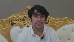 पंडित धीरेंद्र शास्त्री पर विवादित टिप्पणी करने वाले प्रोफेसर पर गिरी गाज, दर्ज एफआईआर 