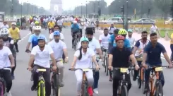How Can We Pedal Towards a Self-Reliant India? Mansukh Mandaviya Joins ‘Fit India – Sundays on Cycle’