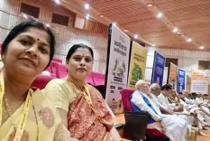 क्या पीएम मोदी की सादगी से हमें कुछ सीखने को मिलता है?