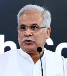 क्या भूपेश बघेल ने बाढ़ प्रभावितों को राहत सामग्री बांटकर सरकार को निशाने पर लिया?