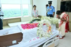 क्या राष्ट्रपति मुर्मू ने गंगाराम अस्पताल जाकर शिबू सोरेन को श्रद्धांजलि दी?