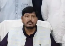 क्या राहुल गांधी के पास हाइड्रोजन बम है, तो उन्हें पाकिस्तान भेजना चाहिए?: रामदास आठवले