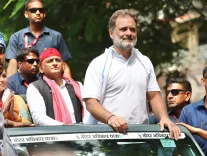 क्या राहुल गांधी ने अखिलेश यादव को धन्यवाद दिया, बोले, दो भाई, वोट चोरों की तबाही?