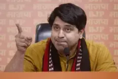 क्या राहुल गांधी के नेतृत्व को कोई स्वीकार करने को तैयार है? : शहजाद पूनावाला