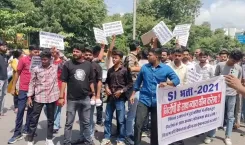 राजस्थान एसआई भर्ती रद्द होने पर छात्रों का गुस्सा क्यों फूटा? प्रदर्शन में पुलिस से तीखी बहस