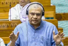 Is Rs 1.15 lakh crore allocated for Railway multi-tracking projects in the last three years?