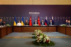 Did Russia and Ukraine Successfully Swap Prisoners Amid Ongoing Talks?