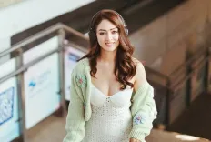 Why Does Sandeepa Dhar Emphasize the Significance of Yoga for Breathing Patterns?