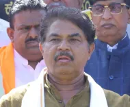 Has the Slugfest between Siddaramaiah and Shivakumar Gone Too Far?