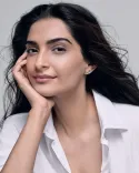 Did Sonam Kapoor Really Donate 12 Inches of Her Hair to Charity?
