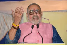 क्या तेजस्वी को सीएम बनाने का लालू यादव का सपना मुंगेरीलाल की तरह ढह जाएगा? : गिरिराज सिंह