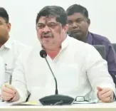 Should Telangana BJP MPs Resign Over 42% BC Reservation?