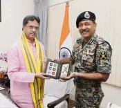 What is the current Indo-Bangla border situation in Tripura, as reviewed by a top BSF officer?