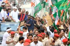 Is Trinamool Sending Yusuf Pathan and Lalitesh Tripathi to Congress' Voter Adhikar Yatra in Bihar?