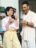 Did Twinkle Khanna Enjoy Her First Live Cricket Match with Akshay Kumar?