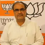 क्या विभाजनकारी राजनीति कर रही है सपा? गरीब कल्याण के लिए हमारी सरकार प्रतिबद्ध: भूपेंद्र चौधरी