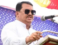 क्या विजय वडेट्टीवार ने माणिकराव कोकाटे के बयान का समर्थन किया और महाराष्ट्र सरकार की हालत पर सवाल उठाए?