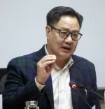 क्या विपक्ष को घटिया राजनीति छोड़कर देशहित में साथ नहीं देना चाहिए: किरेन रिजिजू?