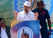 क्या 'वोट चोरी' का मतलब लोकतंत्र की चोरी है? : राहुल गांधी