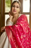 Who is Sara Ali Khan's ‘jaan’ with whom she enjoys first dinner of 2025?