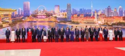 Did Xi Jinping and his spouse Host a Grand Banquet for Foreign Guests at the 2025 SCO Summit?