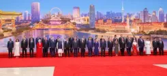 Xi Jinping, spouse host banquet for foreign guests attending 2025 SCO Summit